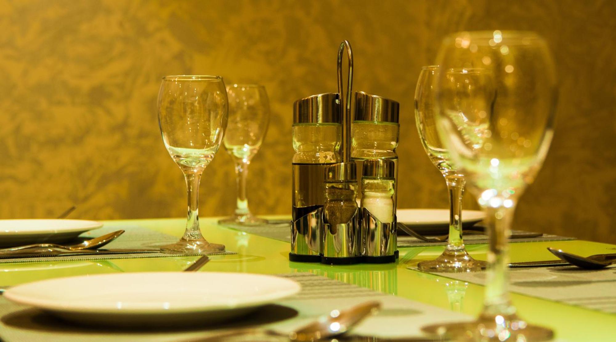 City Park Hotel Apartments Maszkat Kültér fotó